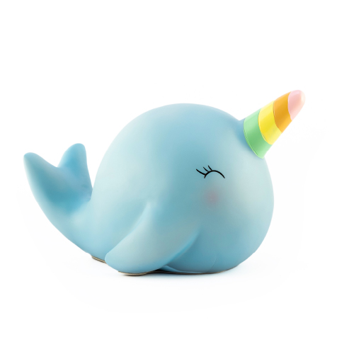 Velador ballena unicornio poliserina con adap de USB a 220 21,5x13x13,5cm